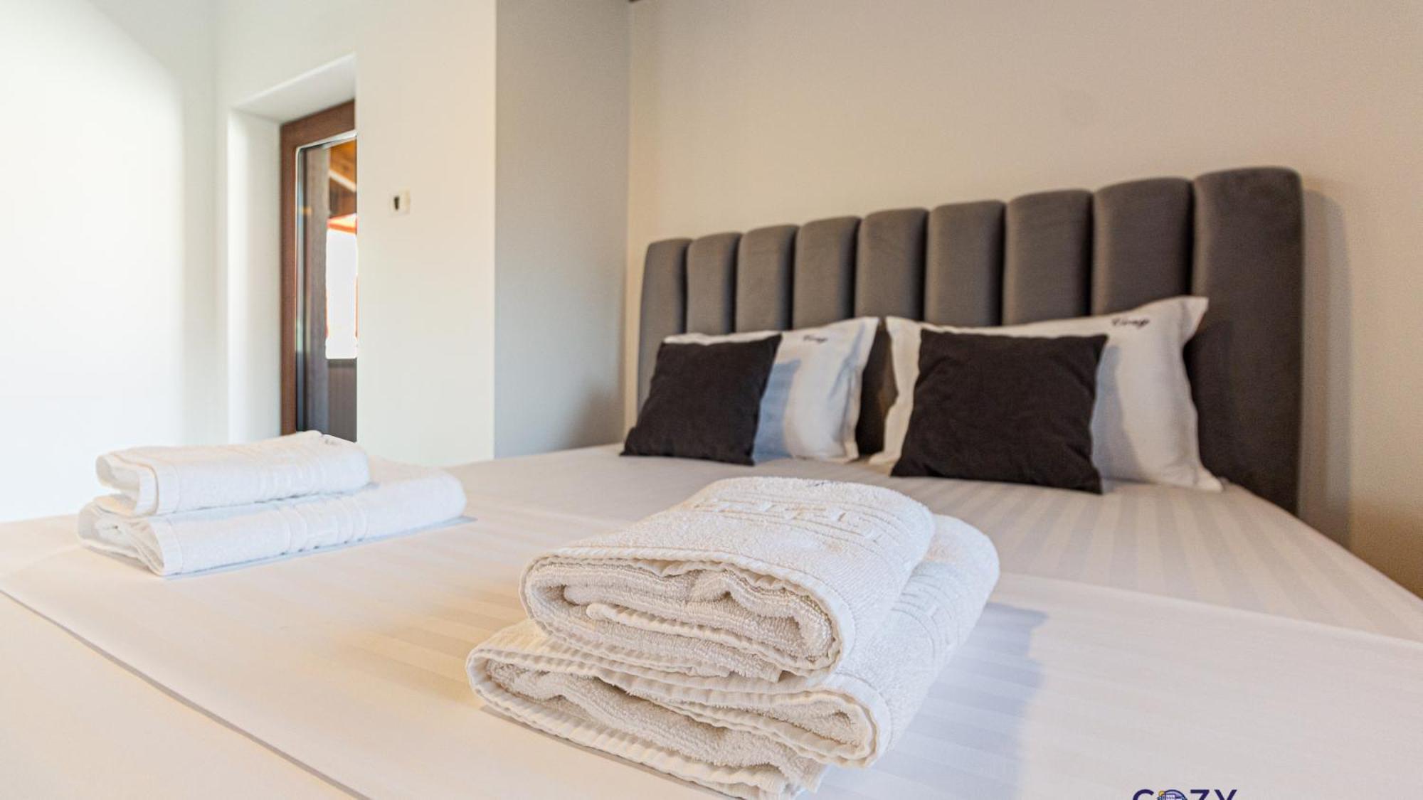Cozy Brand New Boutique Aparthotel Brašov Exteriér fotografie